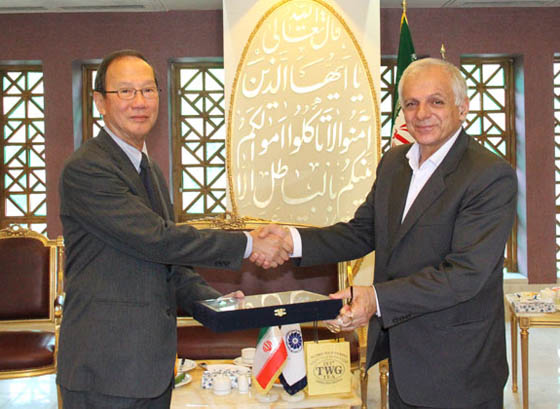  Singapore Diplomat Calls Isfahan, Center for Iran-Singapore Cooperation