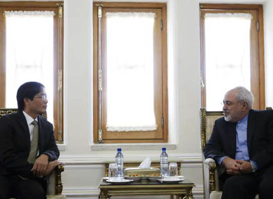  Iran, Vietnam discuss bilateral ties