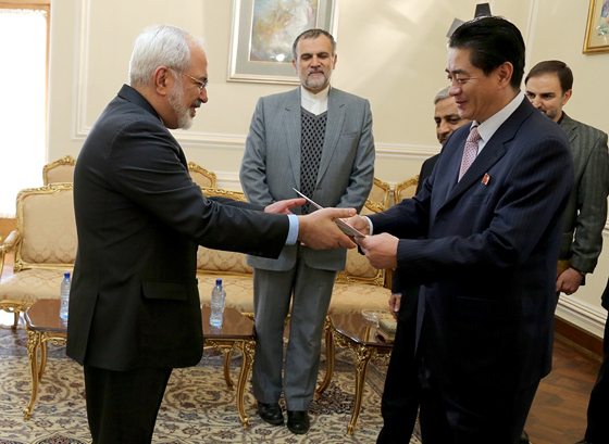  Zarif: Korean peninsula issue should be settled through peaceful means