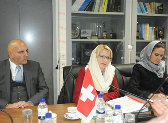  Iran calls for lifting trade obstacles with Switzerland