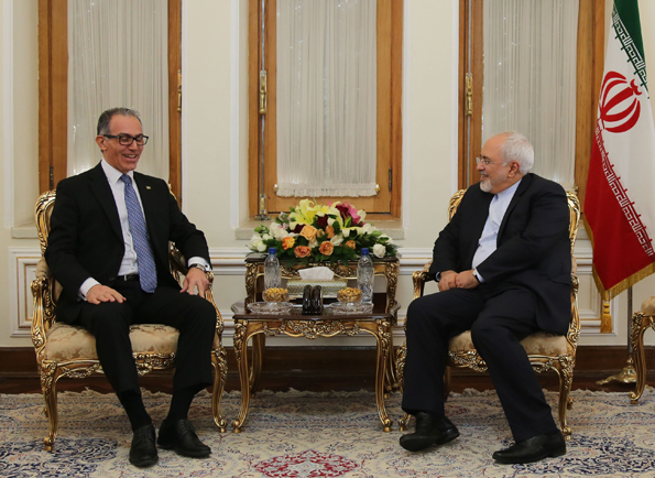  Zarif receives outgoing ambassador of Uruguay