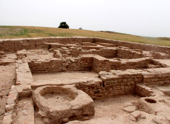  Australian Ambassador to Iran, Ian Biggs visited the historical site of Gundeshapur on a trip to the southwestern province of Khuzestan.