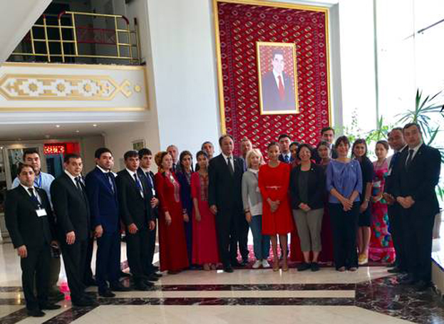  UNESCO kicks off one-week training course for Silk Road tour guides in Turkmenistan