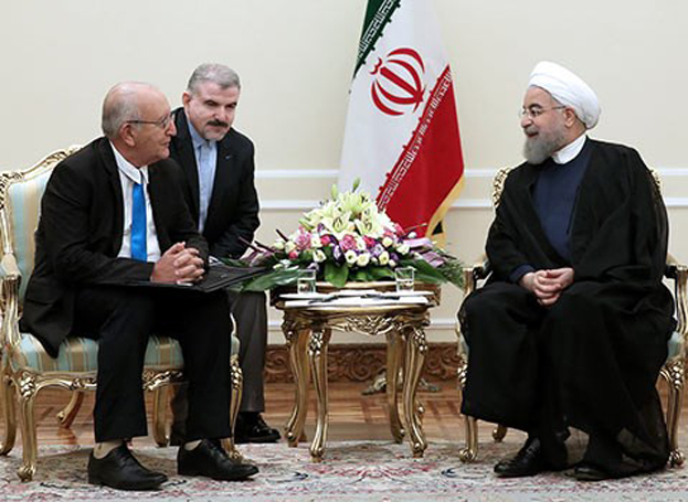  Rouhani Wants Development of Ties with Cuba