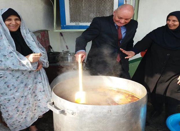  German ambassador enjoys ‘Ab Gusht cooking lesson’